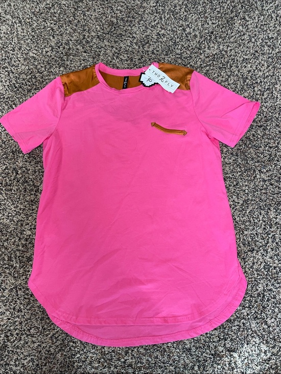 2 Fly Co. Tops - Color block Vibrant Hot Pink and Tan Relaxed Tee Shirt Size M | NWT